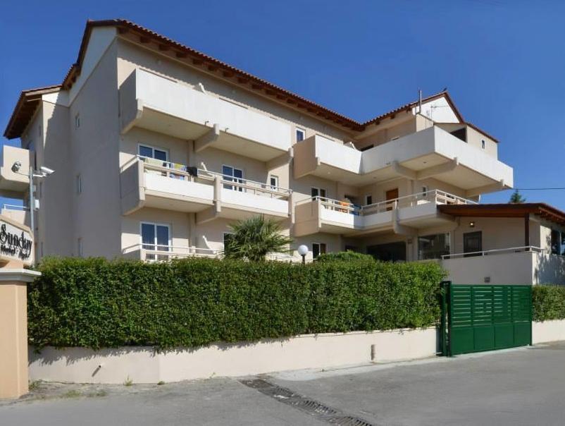 Sunday Hotel Jaliszósz Kültér fotó